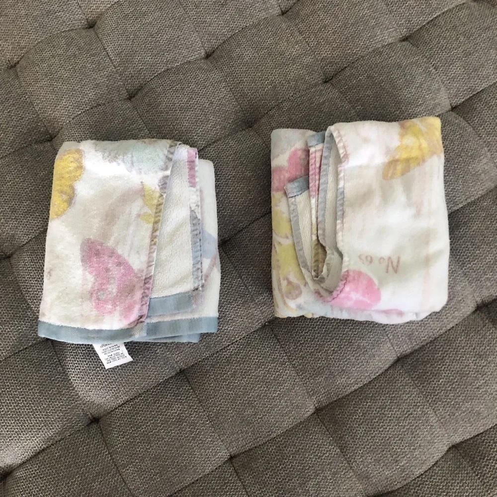 Spring floral print textured hand towels set of 2
